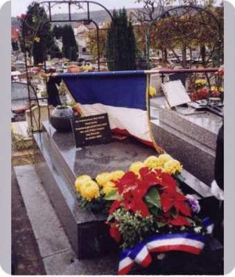  GARCHES - 13 Novembre 2004 
